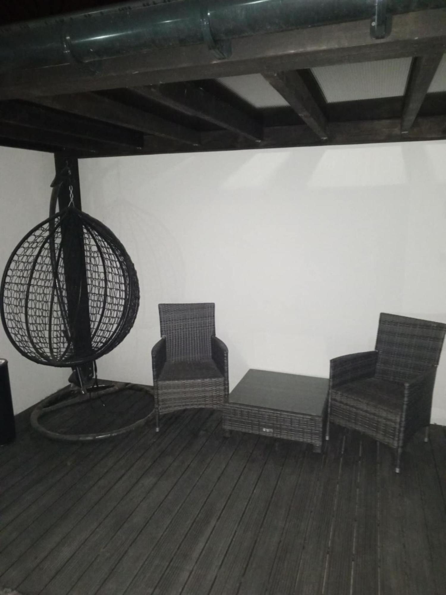 Black House A Radom Exterior foto